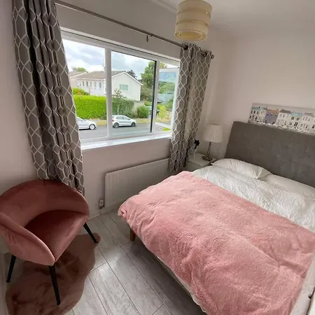 Luxurious 4 Bed *